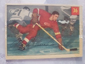 VINTAGE 1954-55 PARKHURST DETROIT RED WINGS ALEX DELVECCHIO RARE CARD