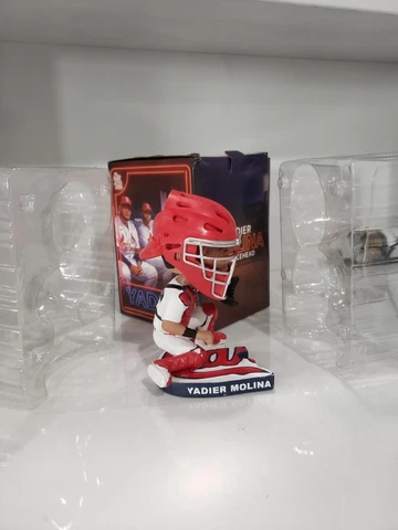 Yadier Molina St. Louis Cardinals LEGENDS Bobblehead 2022 NIB Cover
