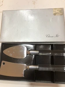 Vintage Käsemesser Set - 2 Stück Gourmet ~ EUC ~ schön ~ Original Box - Bild 1 von 6