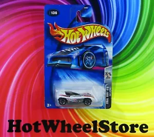 2004  Hot Wheels  FINAL RUN  White   CAT-A-PULT    Metal Base   #136 HW67-112021 - Picture 1 of 8