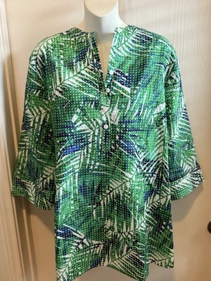 Blusa Henley geométrica verde Westbound Petites PXL para mujer sin arrugas Foto 1 de 4