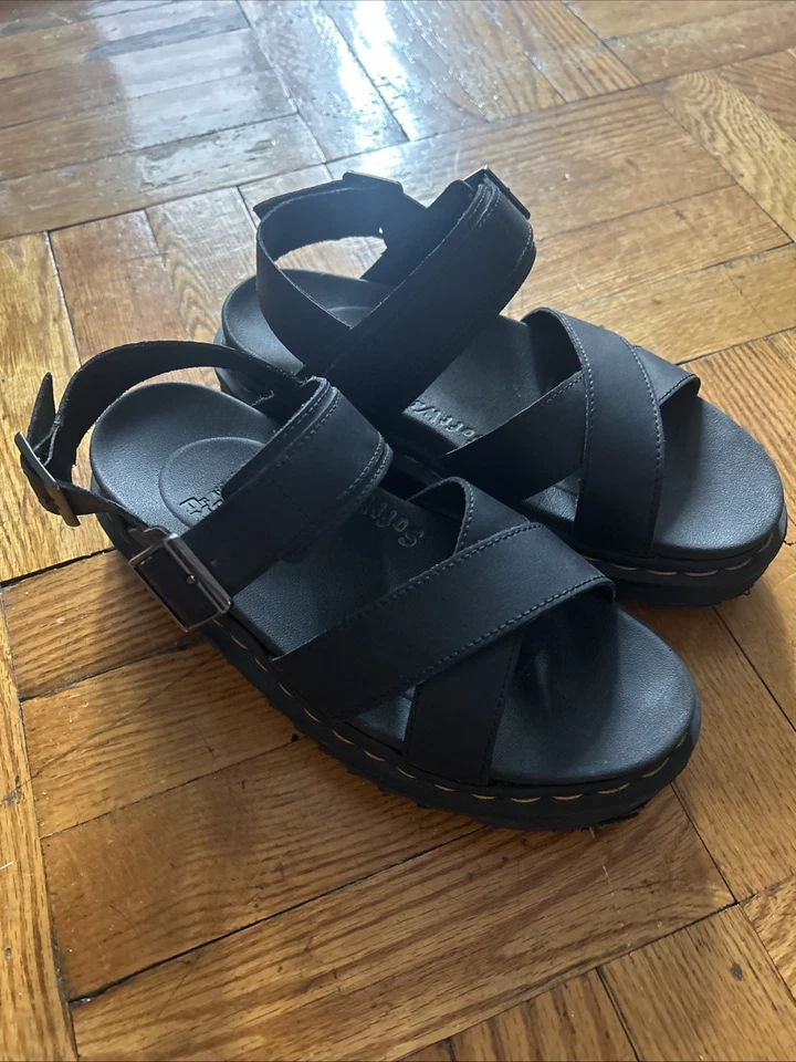 Dr. Martens Voss Quad Platform Sandal Hydro Leather Black Women’s Size 8 - Image 1 of 4