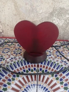 LAMPADA DA TAVOLO IN RESINA A FORMA DI CUORE - Foto 1 di 2
