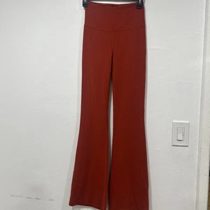 Lululemon Groove Super-High-Rise Flared Pant size 4 Red Merlot - Picture 1 of 14