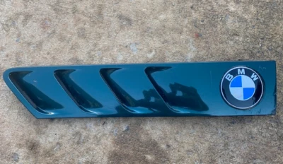 1996-2002 BMW Z3 Driver Left Fender Grille Vent Green 51138397505 - Image 1 of 4