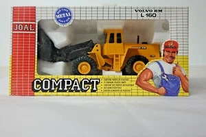 JOAL 227 Volvo BM L160 Wheel Loader 1:50 Scale - Picture 1 of 12