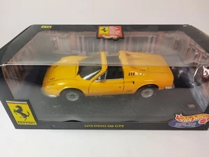 Hot Wheels Ferrari Dino 246 GTS Amarillo 1969 1/18 23920 - Imagen 1 de 3