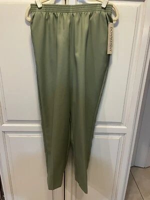 NWT DONNKENNY WOMENS PANTS SIZE 16P Green 2 Pockets Pull On Stretch Waist - Image 1 of 4