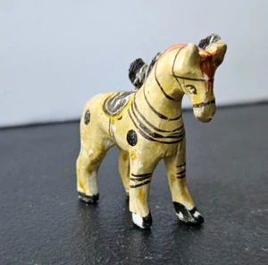 WOOD HORSE. HAND PAINTED DECORATION. MADE IN INDIA. VINTAGE ORNAMENT - Picture 1 of 8