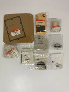 Posten von zweiundzwanzig (22) Cummins - Onan Generator Ersatzteile (NEU) - Bild 1 von 4
