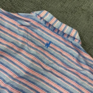 Camisa Polo Johnnie-O Para Hombre Grande Azul Rojo Rayas Rendimiento Golf UPF 50 - Imagen 1 de 8