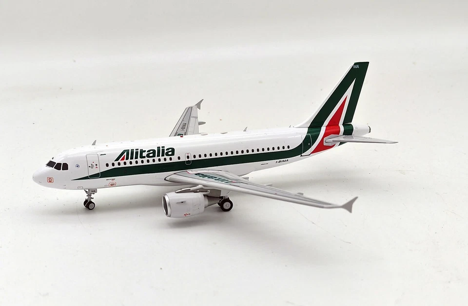 Alitalia A319-112 | Saatchi Livery | 1:200 Detailed Scaled Model | Inflight200 - Immagine 1 di 2