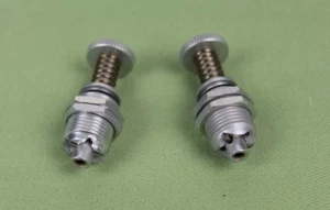 Cerraduras de capucha de aluminio para barcos RC 2 piezas nueva versión - Imagen 1 de 1