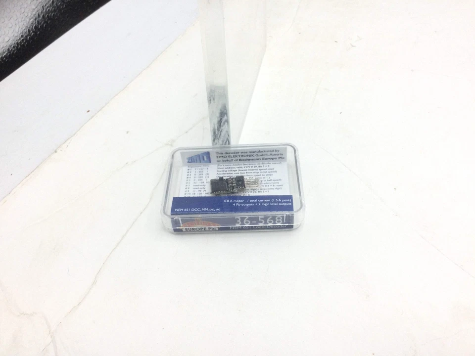 Bachmann 36-568 6 Pin DCC Decoder with Back EMF Railcom - Image 1 of 1