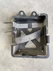 Suzuki intruder VL250 Battery Box Vl125 1999-2005 OEM 41540-26F10 - Picture 1 of 6