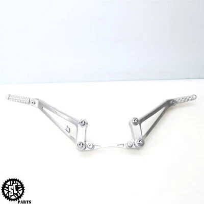 Yamaha YZF R1 2009-2014 estriberas de pasajero trasero soporte izquierdo derecho Foto 1 de 4