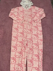 BRAND NEW WITH TAGS Women’s Sanrio Hello Kitty Heart One Piece Sleepwear Sz XL - Picture 1 of 6