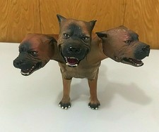 Harry Potter Cerberus FLUFFY 3-Headed Dog 8" Action Figure 2001 Deluxe Creature