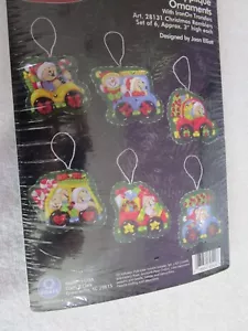 Christmas Ramblers Felt Applique Ornaments Kit #28131 (J & P Coats, 1998) - Picture 1 of 5