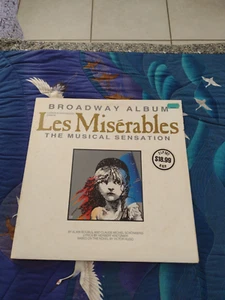LES MISERABLES - Broadway Album 2 LP RECORD + BOOKLET EX COND - Picture 1 of 10
