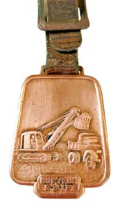 Vintage Bucyrus-Erie massiv Messing Taschenuhr Anhänger mit Bagger - Bild 1 von 4