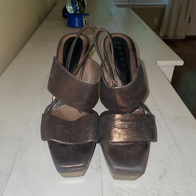 Tacones de plataforma Marni punta cuadrada madera bronce cuero metálico punta abierta 9,5 Foto 1 de 4