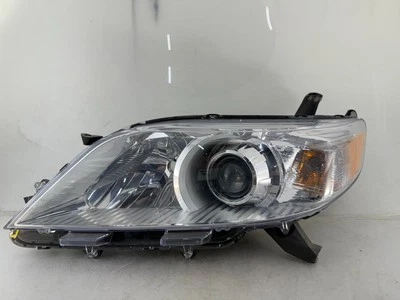 OEM | 2011 - 2020 Toyota Sienna Halogen Headlight (Left/Driver) Foto 1 de 4