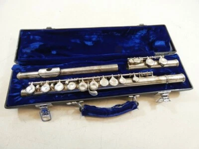 Yamaha YFL-225SII Silver Flute, Japan, Good Condition - Image 1 of 4