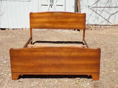 Cama de casal completa vintage Beecher Falls Vermont Solid Rock Maple Ethan Allen  - Imagem 1 de 4