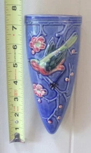 VASO TASCABILE DA PARETE IN CERAMICA MAIOLICA BIRD BOTANICAL FIORI - Foto 1 di 7