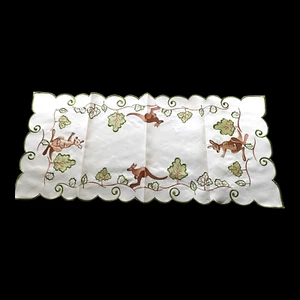 Cute Kangaroo Australiana Runner. LLC01 - Picture 1 of 3