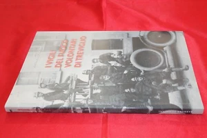 FEUERWEHR FEUERWEHR FREIWILLIGE FEUERWEHR VON TREVIGLIO JEDEN TAG - Bild 1 von 1