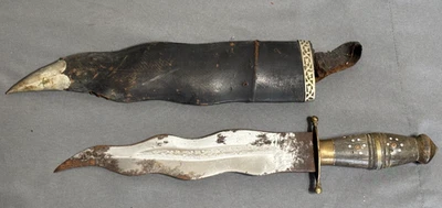 India India Sudeste Asiático Cuerno Mango Ondulado 14 CUCHILLO DAGA Madera Cuero Funda Foto 1 de 4