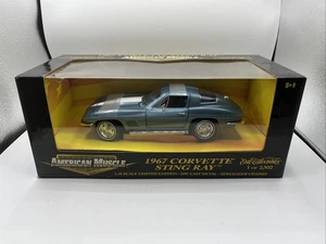 Maßstab 1:18 Ertl American Muscle blau/rot 1967 Sting Ray Corvette Limited Ed. - Bild 1 von 6