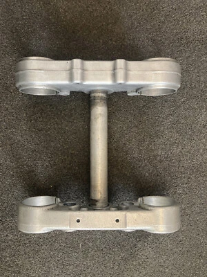 HUSABERG FE 501 1993-2000 ABRAZADERAS TRIPLES 580.01.134.0 HORQUILLA DELANTERA TRIPLE ÁRBOL YUGO Foto 1 de 4