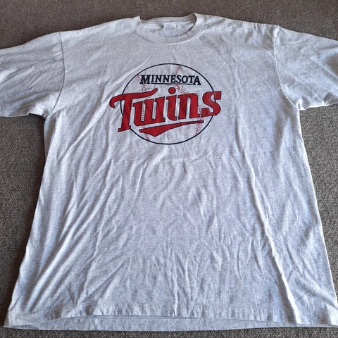 Vintage Minnesota Twins Shirt Adult XL Gray Logo MLB Apparel Puckett Man Cover