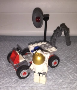 LEGO Vintage City Space Moon Buggy #3365 Retired 2011 - Picture 1 of 3