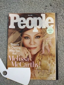 People Magazine Melissa McCarthy The Beautiful Issue May 8 2023 + 124 Women! - Bild 1 von 24