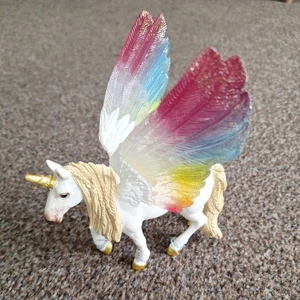 Schleich Bayala Rainbow Winged Unicorn Pegasus Glitter Figurine Toy - Picture 1 of 2