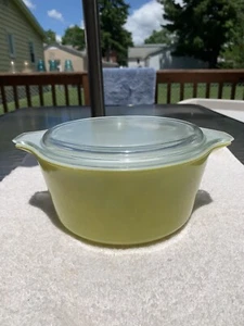 Cazuela de aguacate verde Pyrex 474B vintage con tapa 474C - Imagen 1 de 12