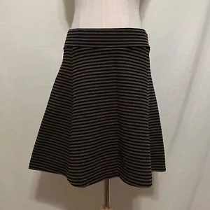 striped skater mini skirt - Picture 1 of 4