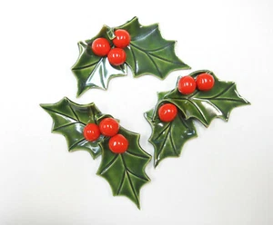 Ceramic Lifesize Holly Sprigs w/ Bright Red Berries Holiday Table Decor Set of 3 - Picture 1 of 7