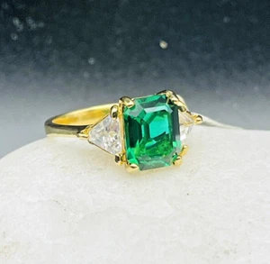 Anillo de Estrás Ana BeKoach 3 Piedras Verde y Transparente Trillón 18K HGE 8 De Colección Nuevo de Edición - Imagen 1 de 24