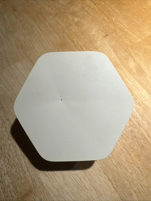 Comcast Xfinity XFI WIFI Pod EXTENDER REPEATER BOOSTER MESH 2nd Gen XE2-SG used - Image 1 of 4
