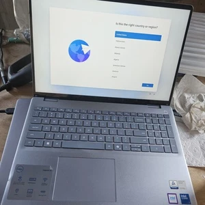 Dell Inspiron 16 5640 16.0" Core 7 150U 16GB RAM 1TB SSD 16" Fhd+ Touch Dent - Imagen 1 de 4