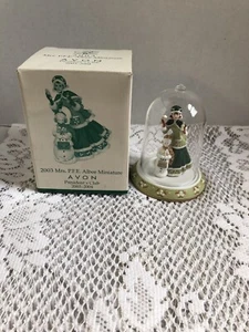 Miniatura de porcelana Avon Presidents Club Tribute 2003-2004 Mrs PFE Albee - Imagen 1 de 11