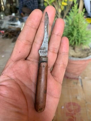 Antique Old Hand Crafted Bone Handle Folding Knife Safety/Camping Pocket Knife - Image 1 of 4