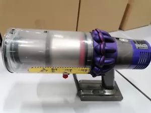 Dyson V10 Vacuum Cleaner Main Unit Only - Working Used Noisy On Max Mode Stalls - Picture 1 of 9