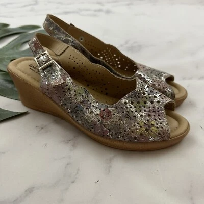 Spring Step Wedge Sandals Size 39 Purple Silver Perforated Leather Sling Back - Image 1 of 4