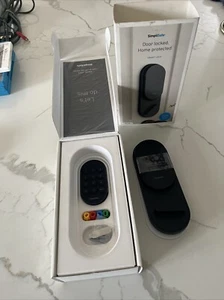 SimpliSafe Smart Door Lock w/ PIN Keypad BLACK Compatible w/ Gen3 System NEW!!! - Picture 1 of 7